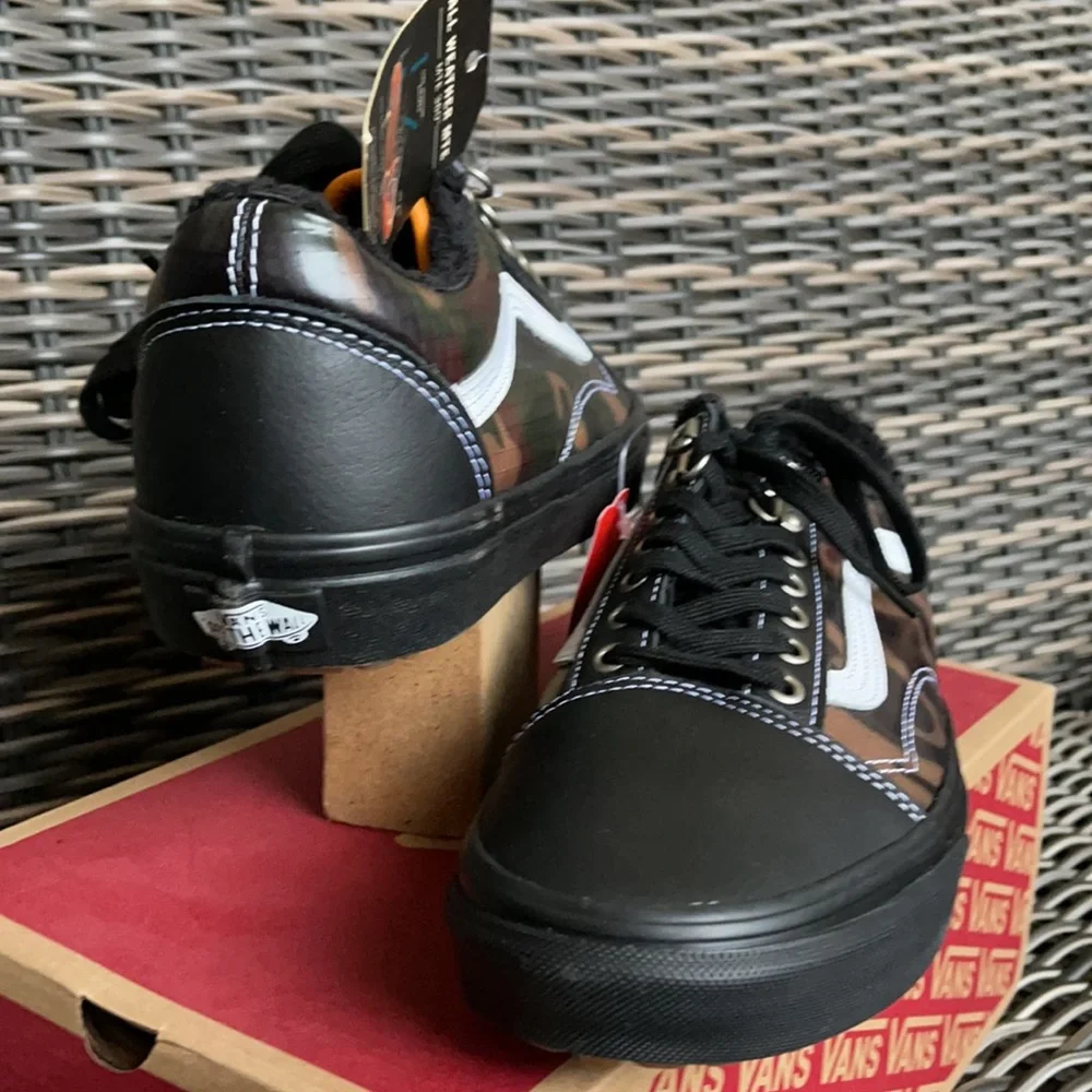 Vans WMNS Old Skool Mte Black/Camo Sneakers - Picture 10 of 16